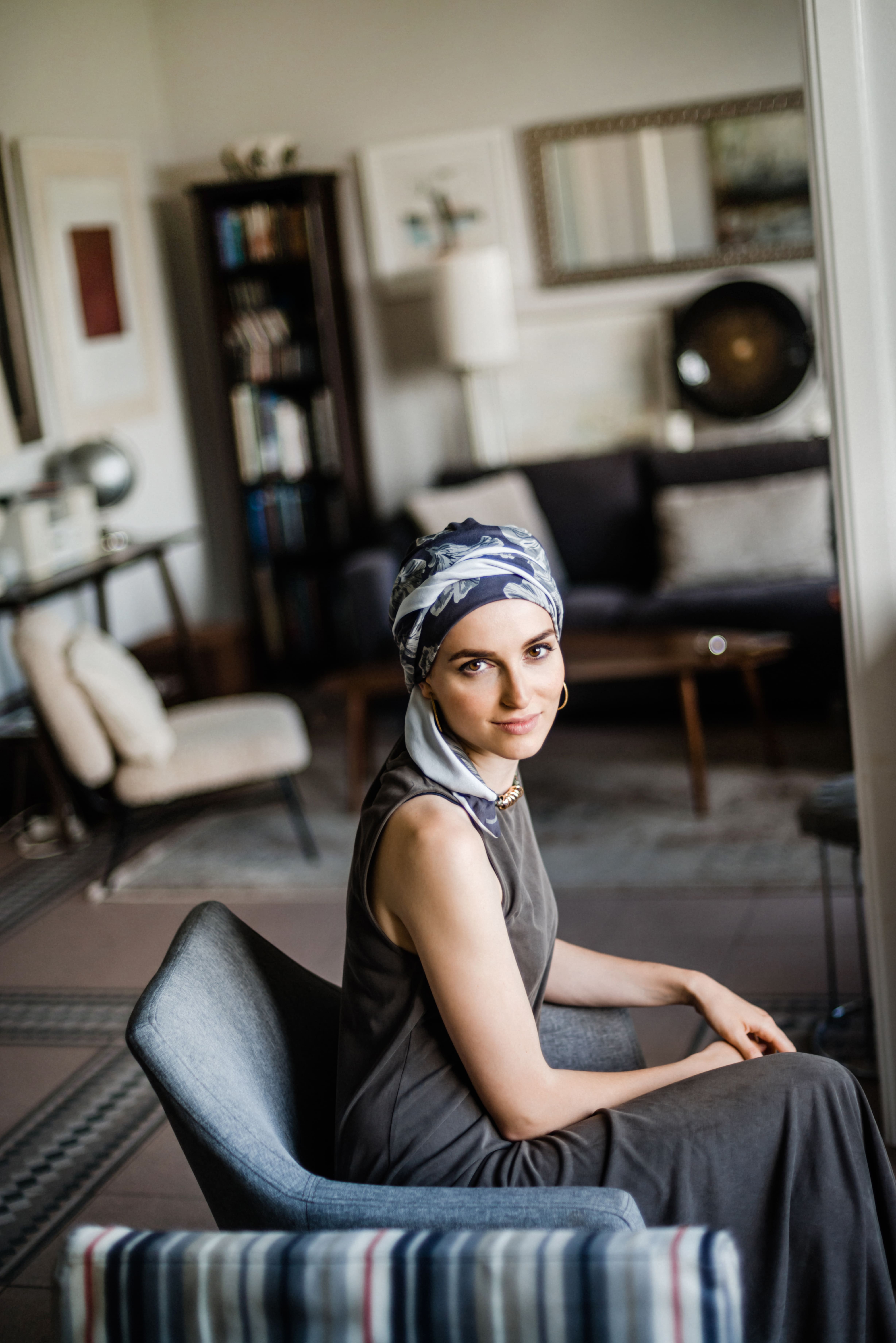 Turbante Modelo Smart Padrão Poppy Grey