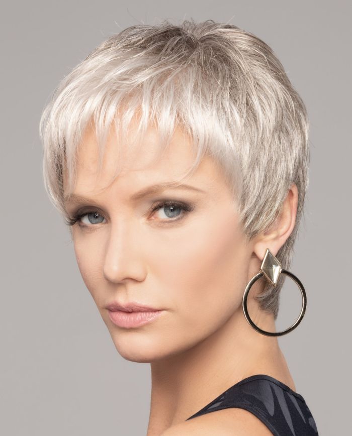 RW Coll. Europe Modelo Peru Mono ****D (Cabelo Sintético)